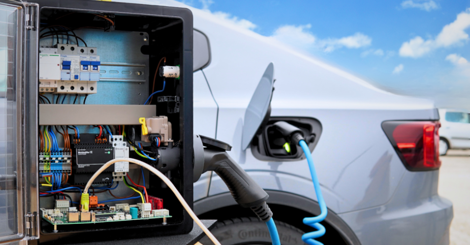 Simplifying Complexity, Leading the Future – IVY’s Integrated Charging Module Ushers in a New Era of Charging Pile Design